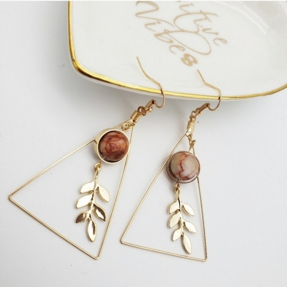 Boutique Jewelry - Gold Triangle Sphere Leaf Hanging Earrings